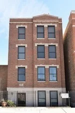 01_619NorthRacineAve_4_57_FrontView_HiRes.jpg