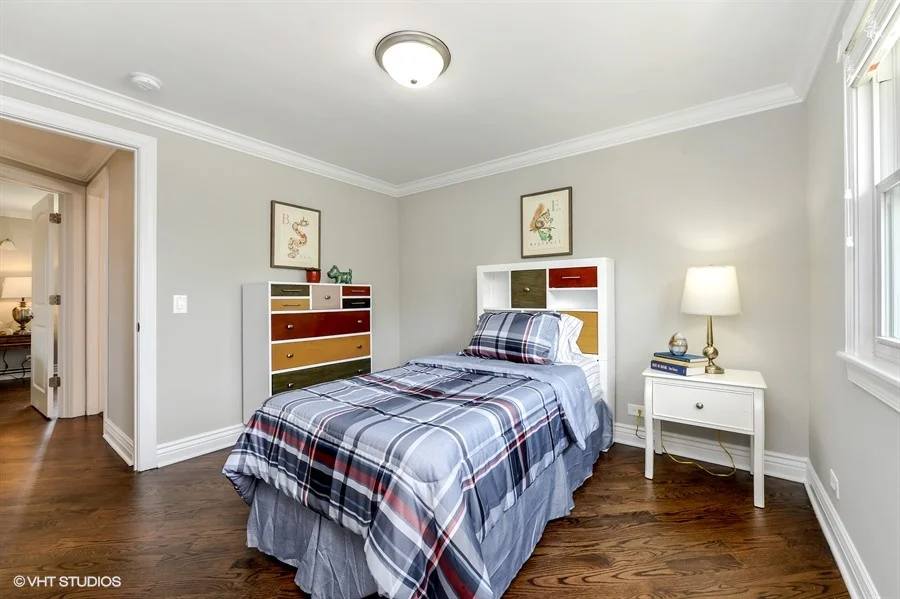 11_7142NorthKeelerAve_153001_2ndBedroom_LowRes.jpg
