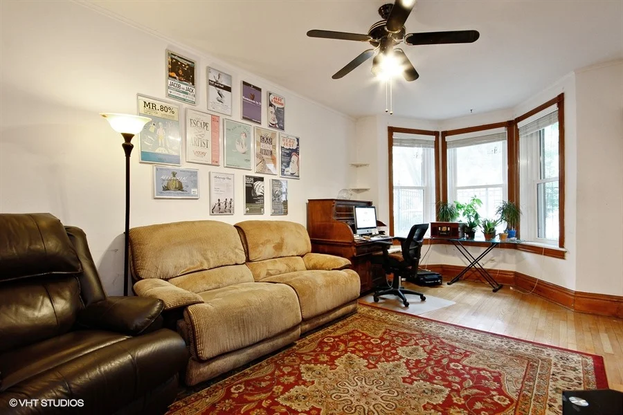 18_1132WestRoscoeSt_10002_LivingRoomUnit1_LowRes.jpg