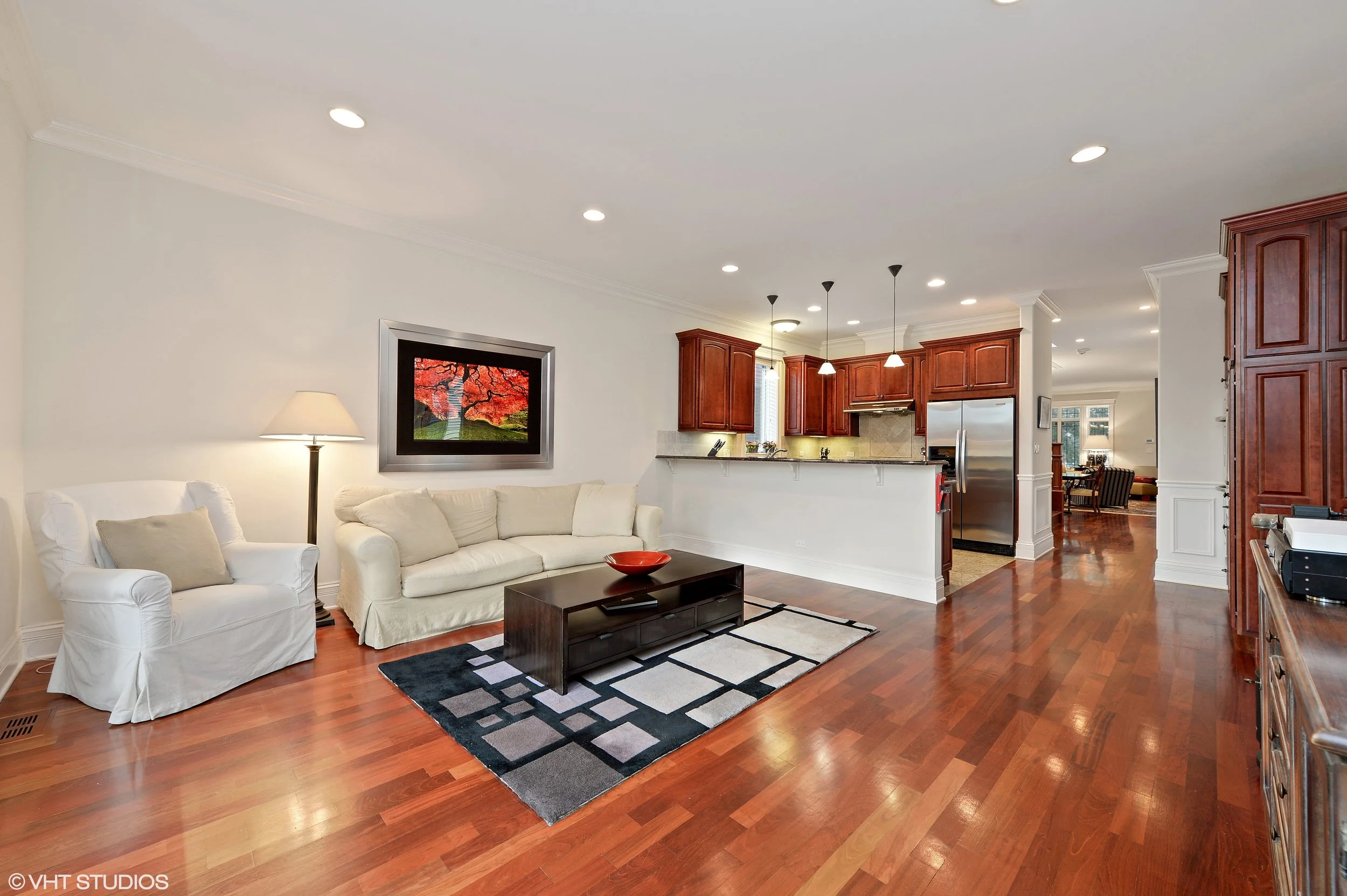 08_3212SouthThroopSt_3001_FamilyRoom_HiRes.jpg