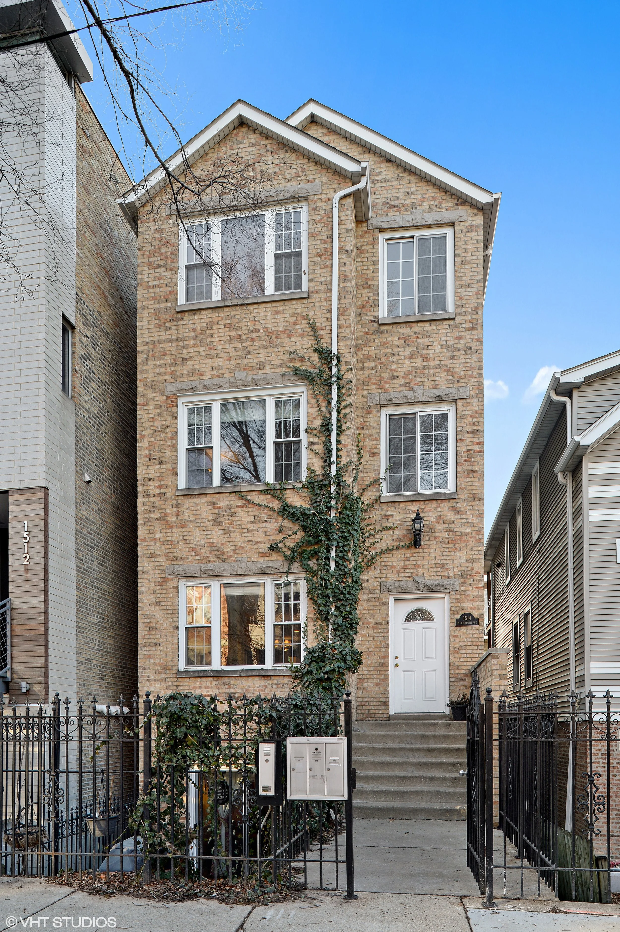 01_1514NorthBosworthAve_1_57_FrontView_HiRes.jpg