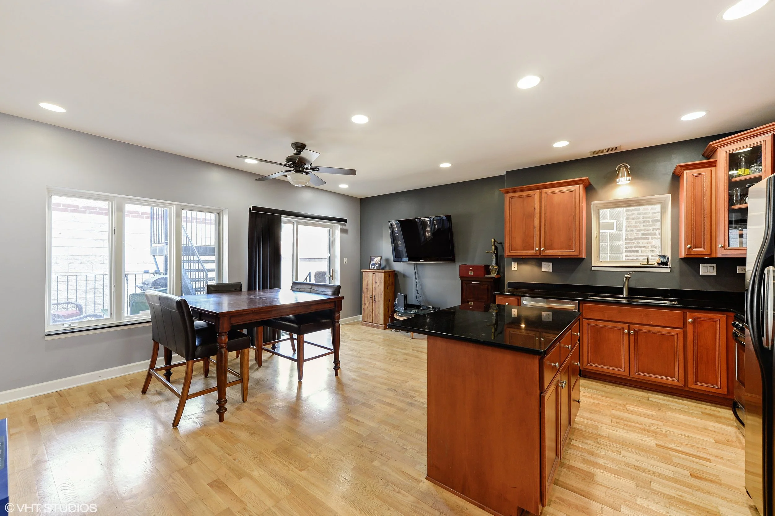 05_1342WestGrenshawSt_1_92_KitchenDiningRoom_HiRes.jpg