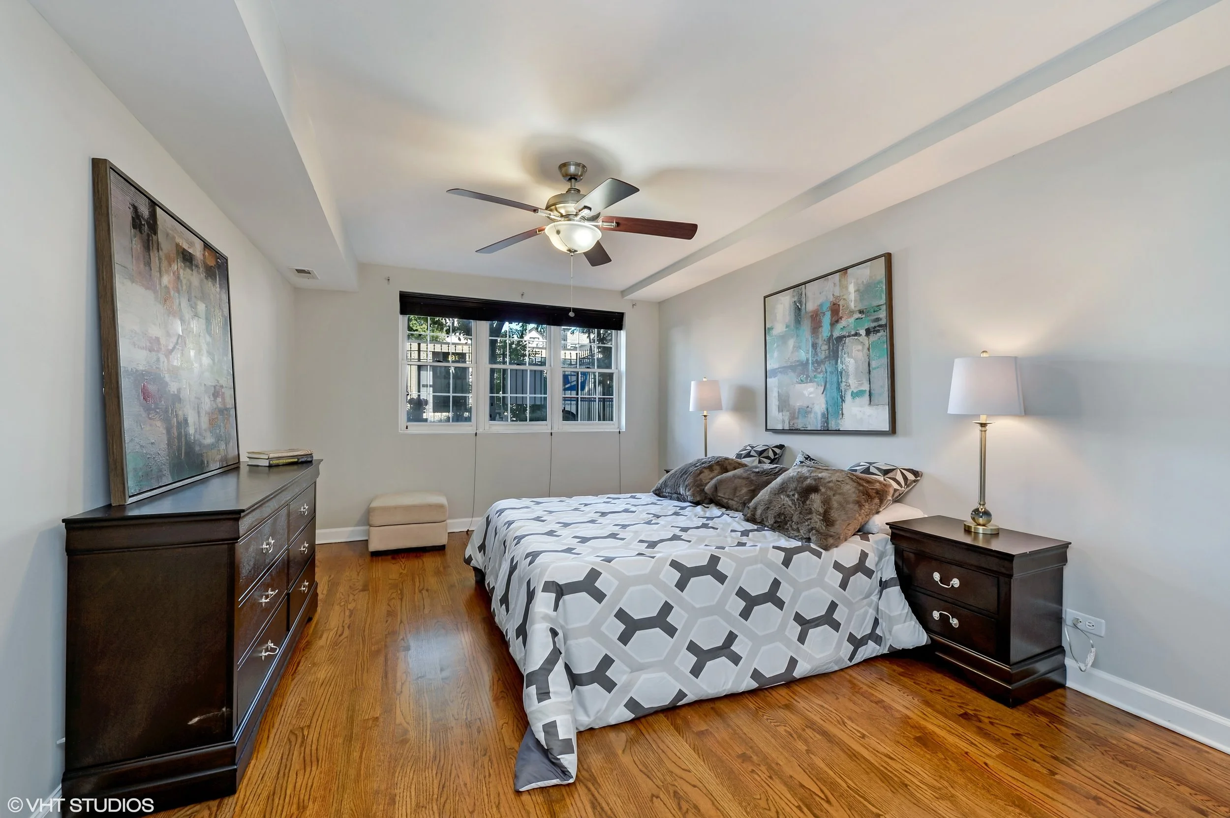 15_942NWoodStreet_Unit1_154_3rdBedroom_HiRes.jpg