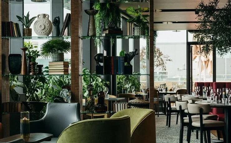 ✨ Where magic meets detail ✨ 
More images of our work for The Crowded House, Leeds. Finishing touches that transform spaces into experiences.🌿🎨🍷

📷 Photography by @tomjoyphoto 

#crowdedhouseleeds #interiors #restaurantdesign #detailsmatter #leed