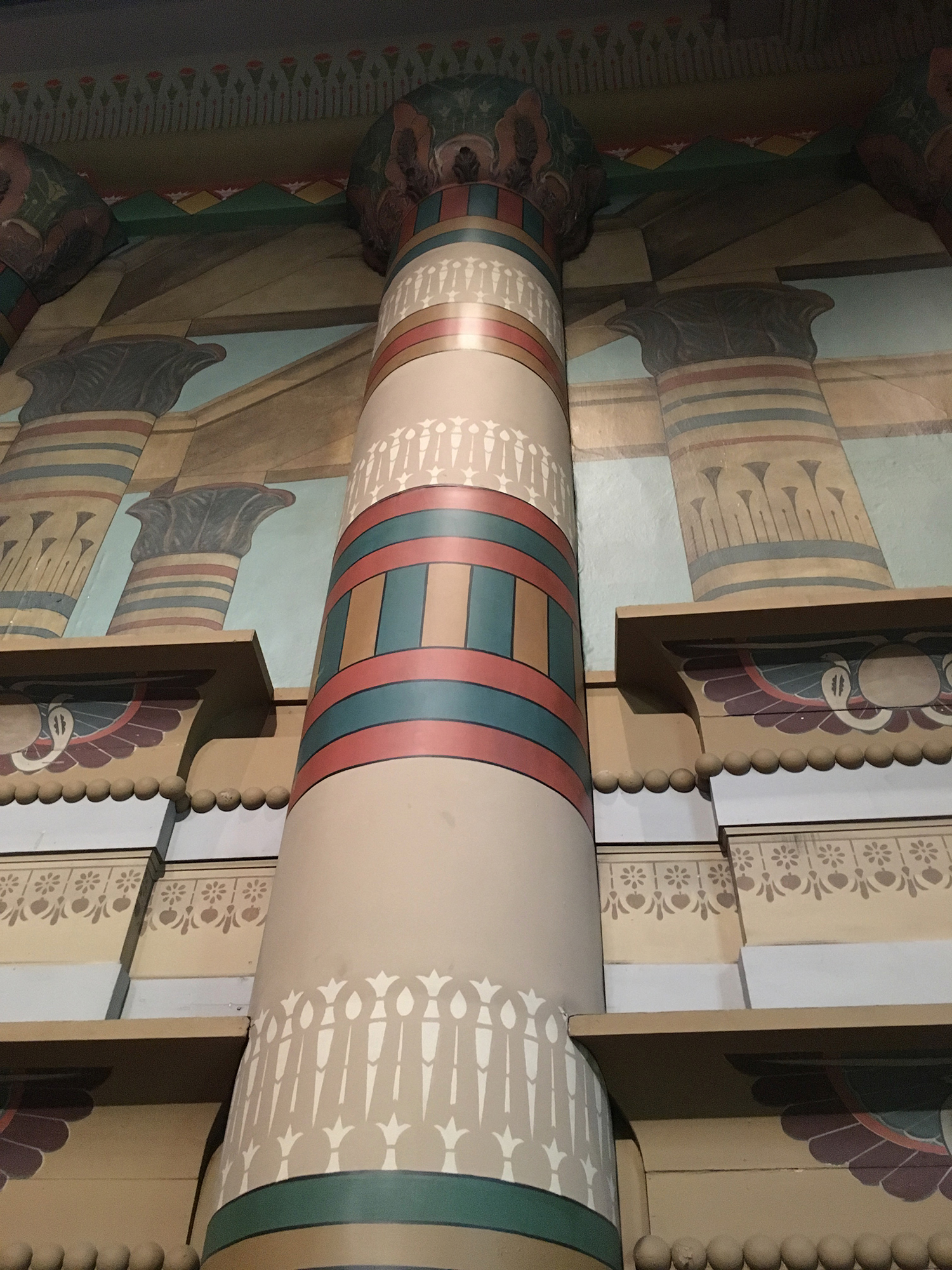  Column in the Egyptian revival style. 