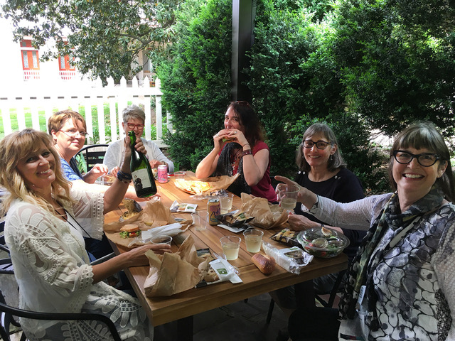  A great spot for lunch on our tour. At the Bell Meade Plantation, after the wine tasting… a little wine with our Panera box lunch! 