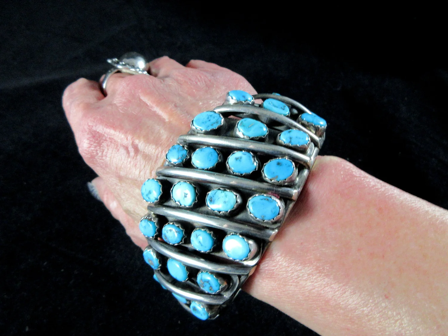 Plata de Santa Fe Jewelry