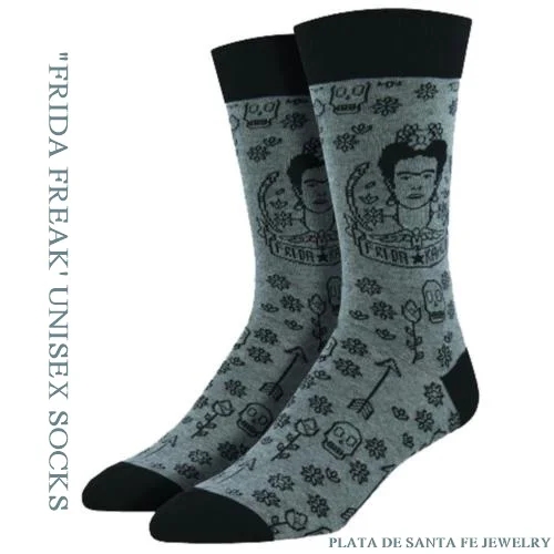 FRIDA SOCKS7.jpg