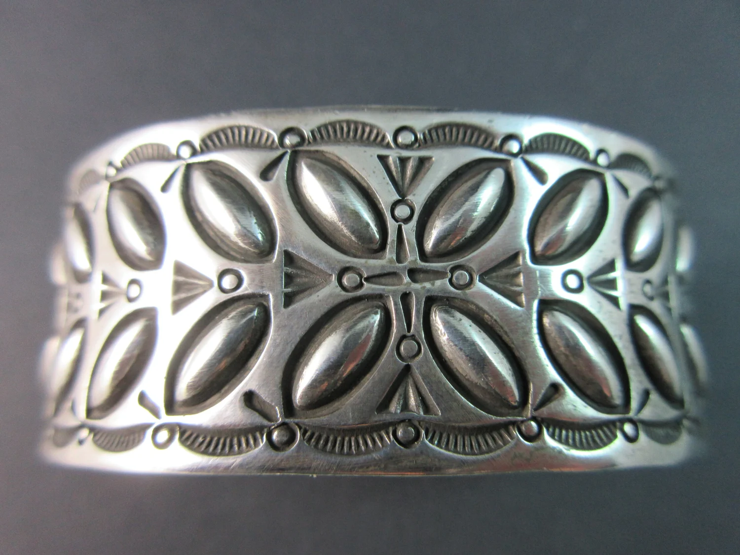 Plata de Santa Fe Jewelry