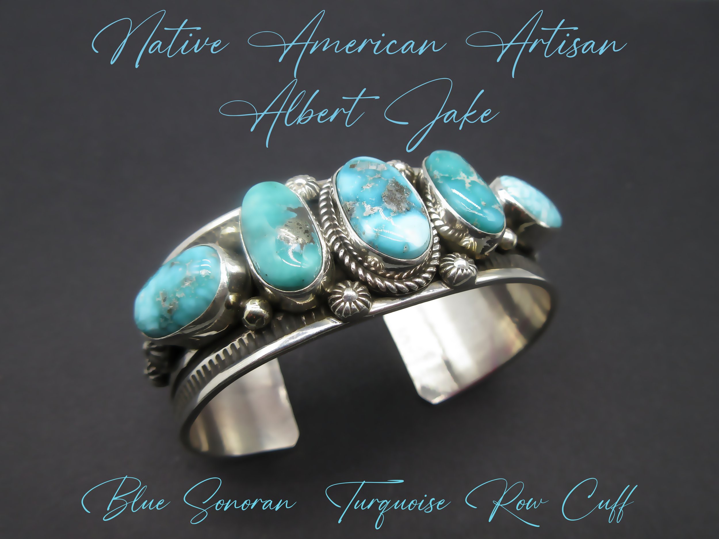 Joyería Pulseras Pulseras muñequeras Navajo 925 Sterling Silver and handcarved Turquoise Big Bear and Turquoise cabs cuff Bracelet Handmade Native American Inspired. 