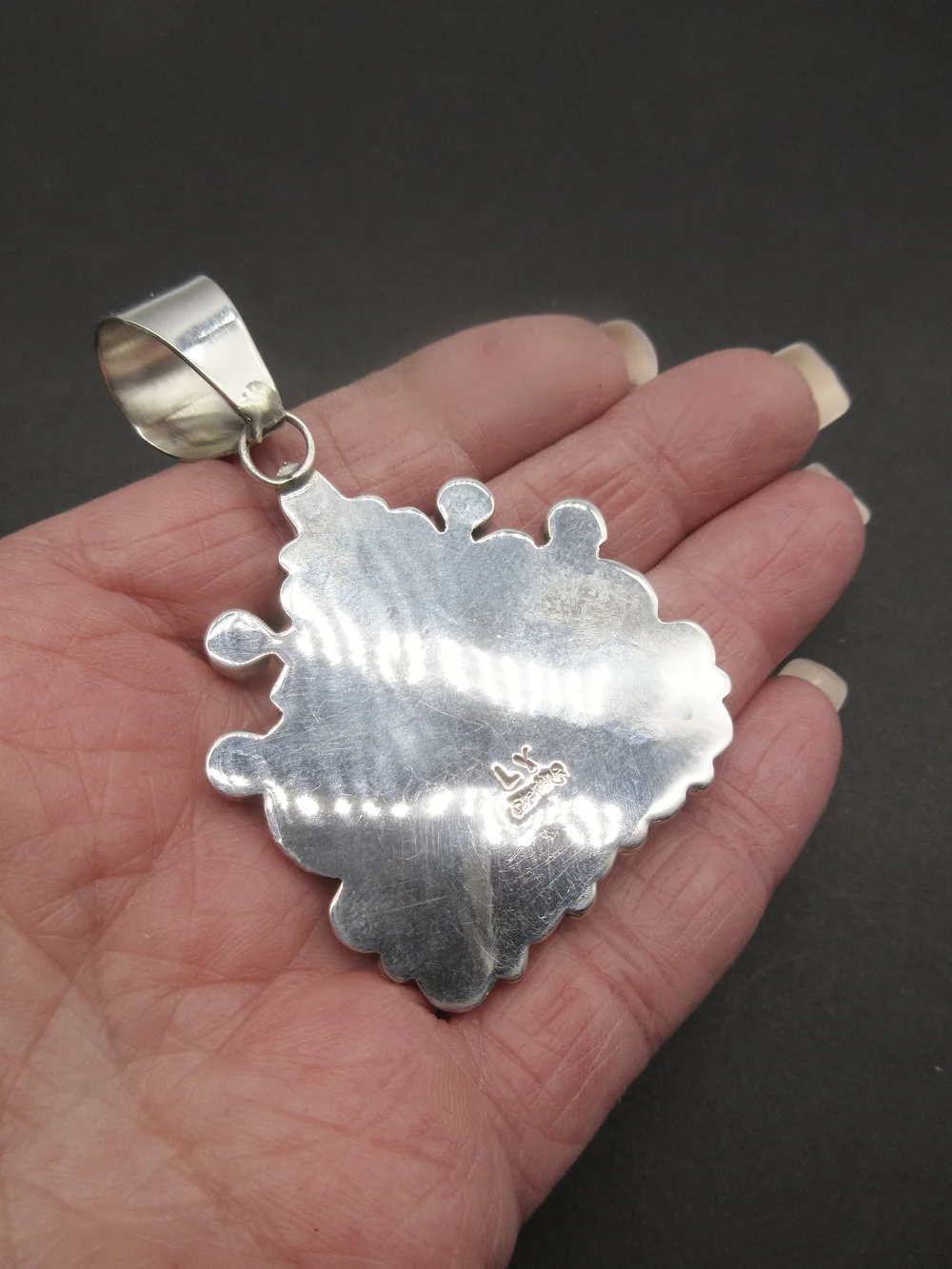 ネックレス・ペンダント Vintage Stamp Work Pendant (Navajo) Andy Cadman Navajo Sterling Silver Old Style Pendant Green Tree