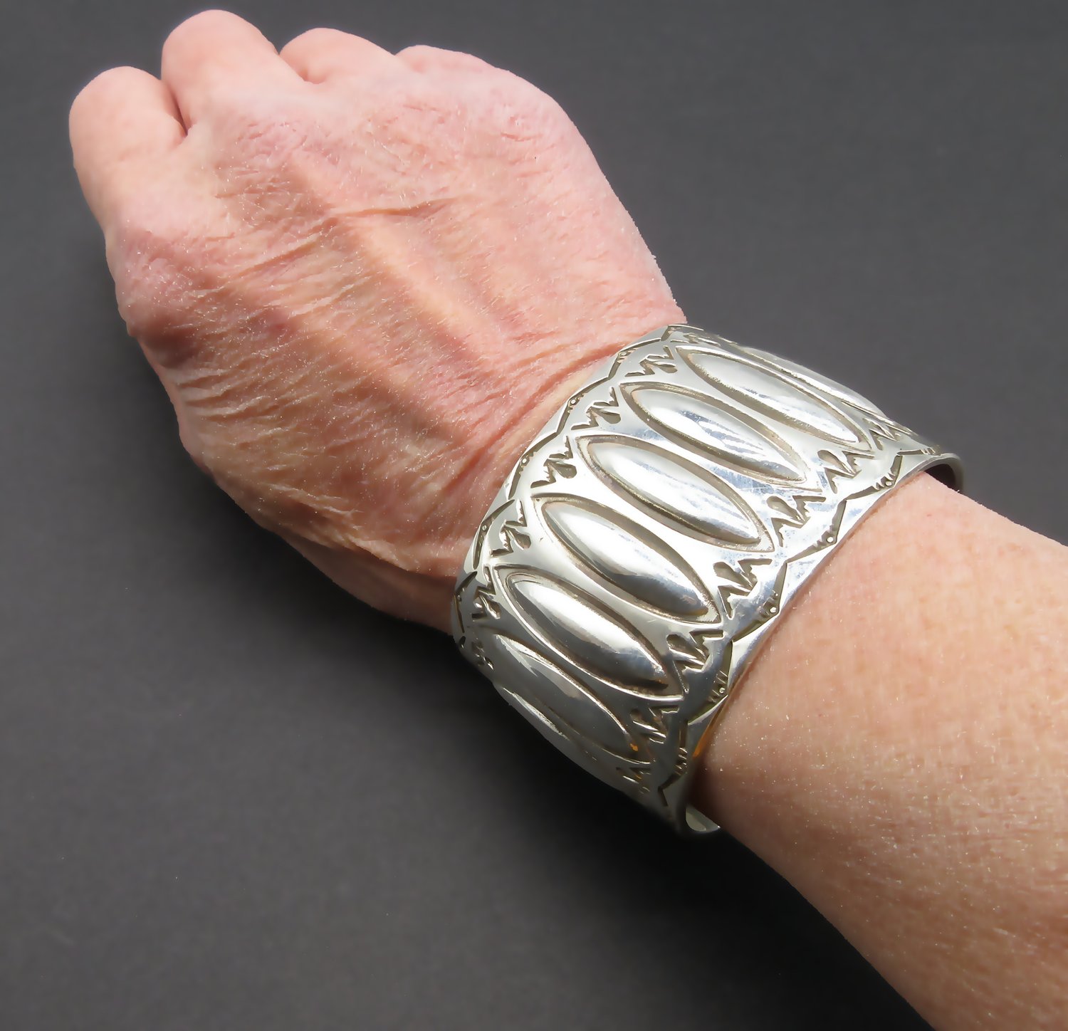 Important Native American Navajo Calvin Martinez Sterling Silver Repoussed Heavy Bracelet Important Native American Navajo Calvin Martinez Sterling Silver Repoussed Heavy Bracelet