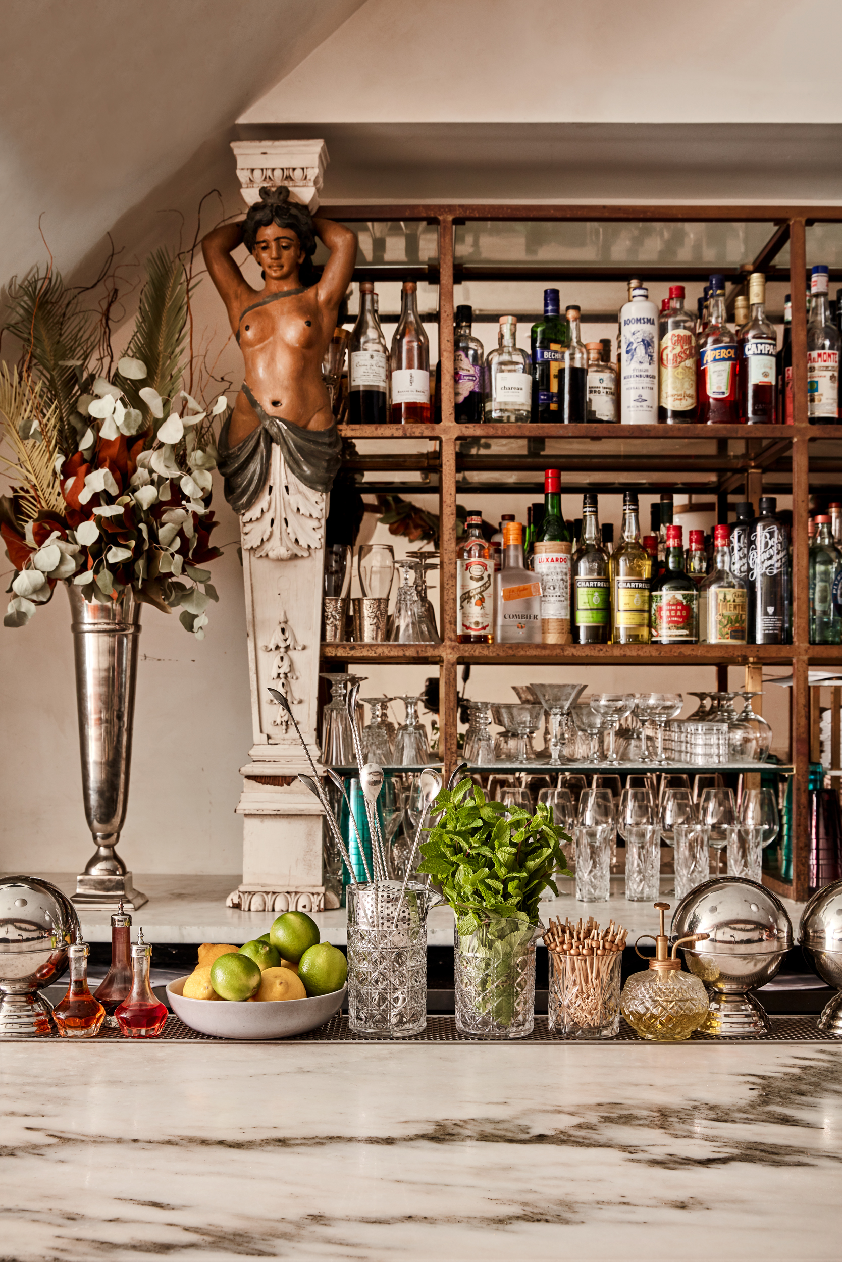 FRI SAT SUN_ BAR_028 FINAL Credit Jason Varney.jpg