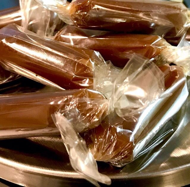 Sea salt butter  caramels #easter #easterbasket #caramels #oldfashioncaramels #bellasophiachocolates #supportsmallbusiness #womenownedbusiness #fleurdesel #toosmalltofail