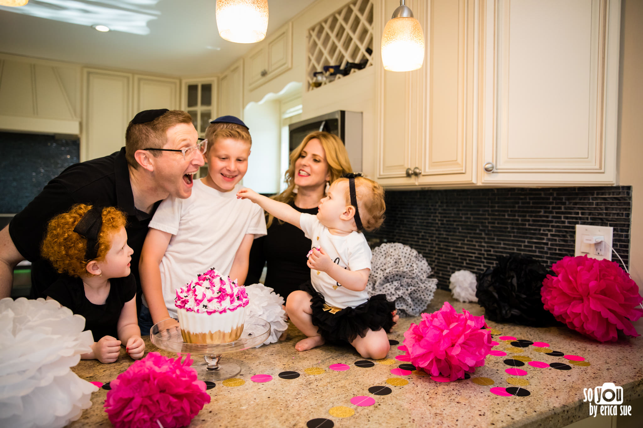 so-you-by-erica-sue-hollywood-fl-photographer-in-home-lifestyle-1st-birthday-cake-smash-3890.jpg