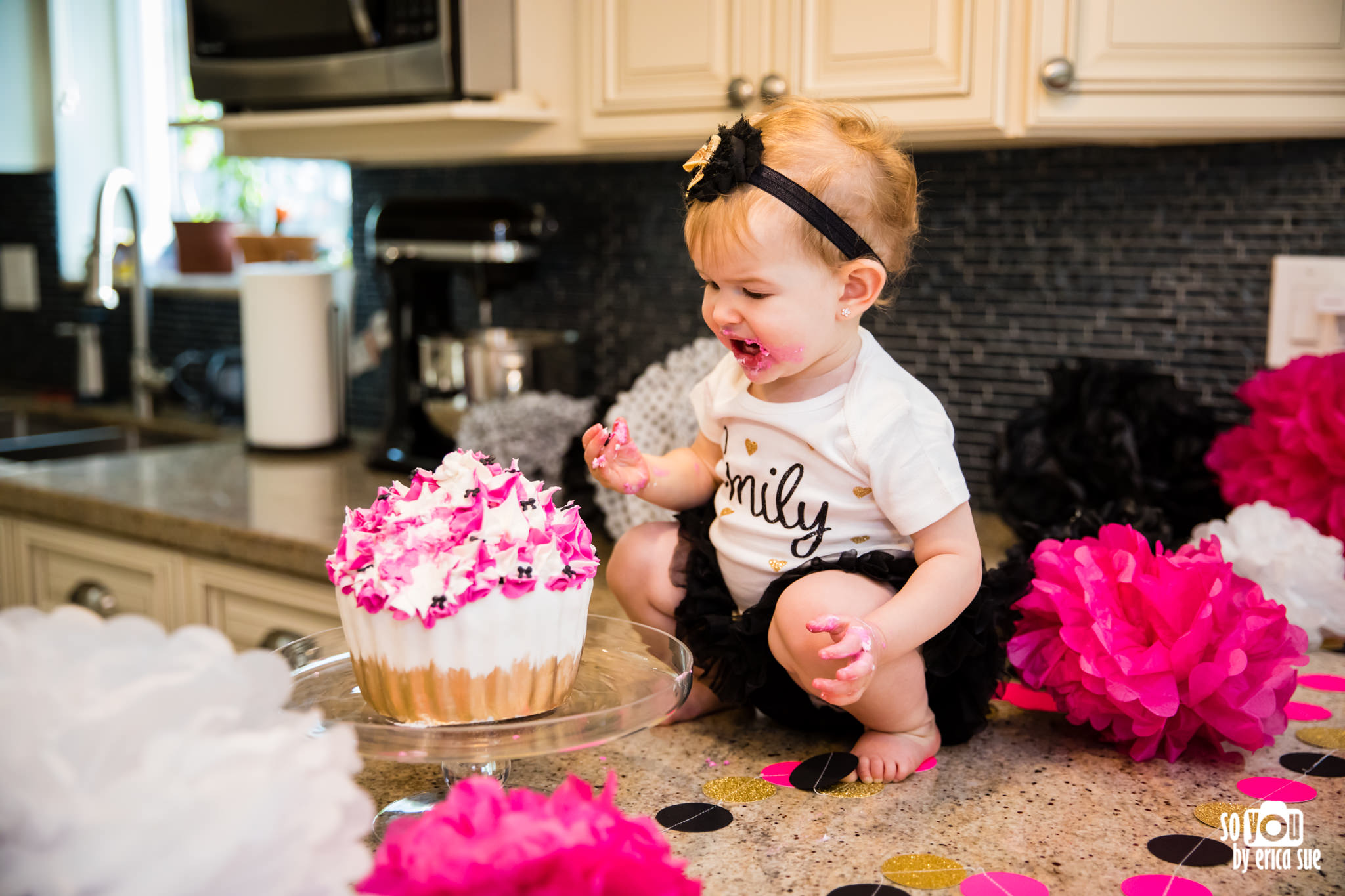 so-you-by-erica-sue-hollywood-fl-photographer-in-home-lifestyle-1st-birthday-cake-smash-3955.jpg