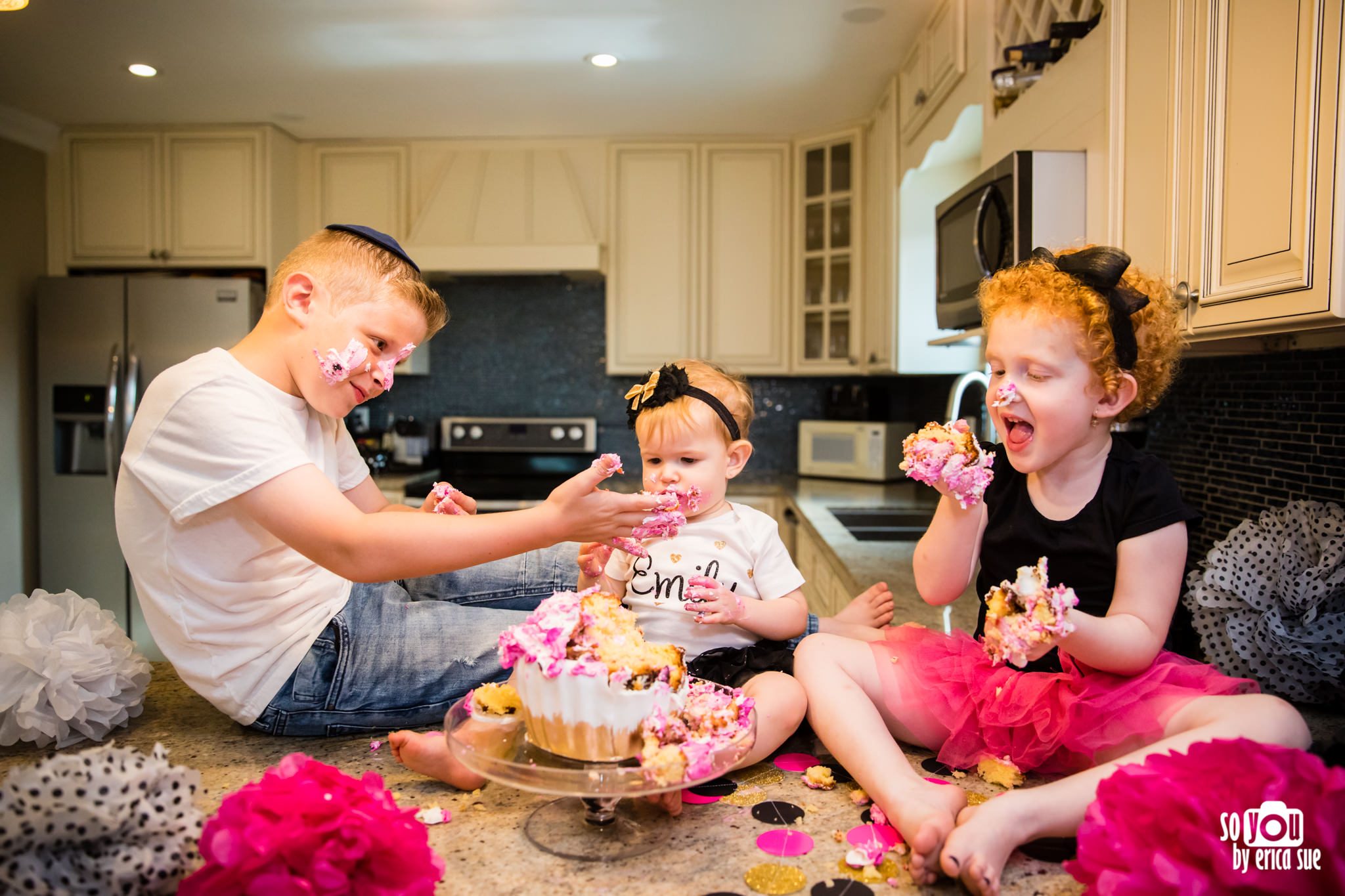 so-you-by-erica-sue-hollywood-fl-photographer-in-home-lifestyle-1st-birthday-cake-smash-4040.jpg