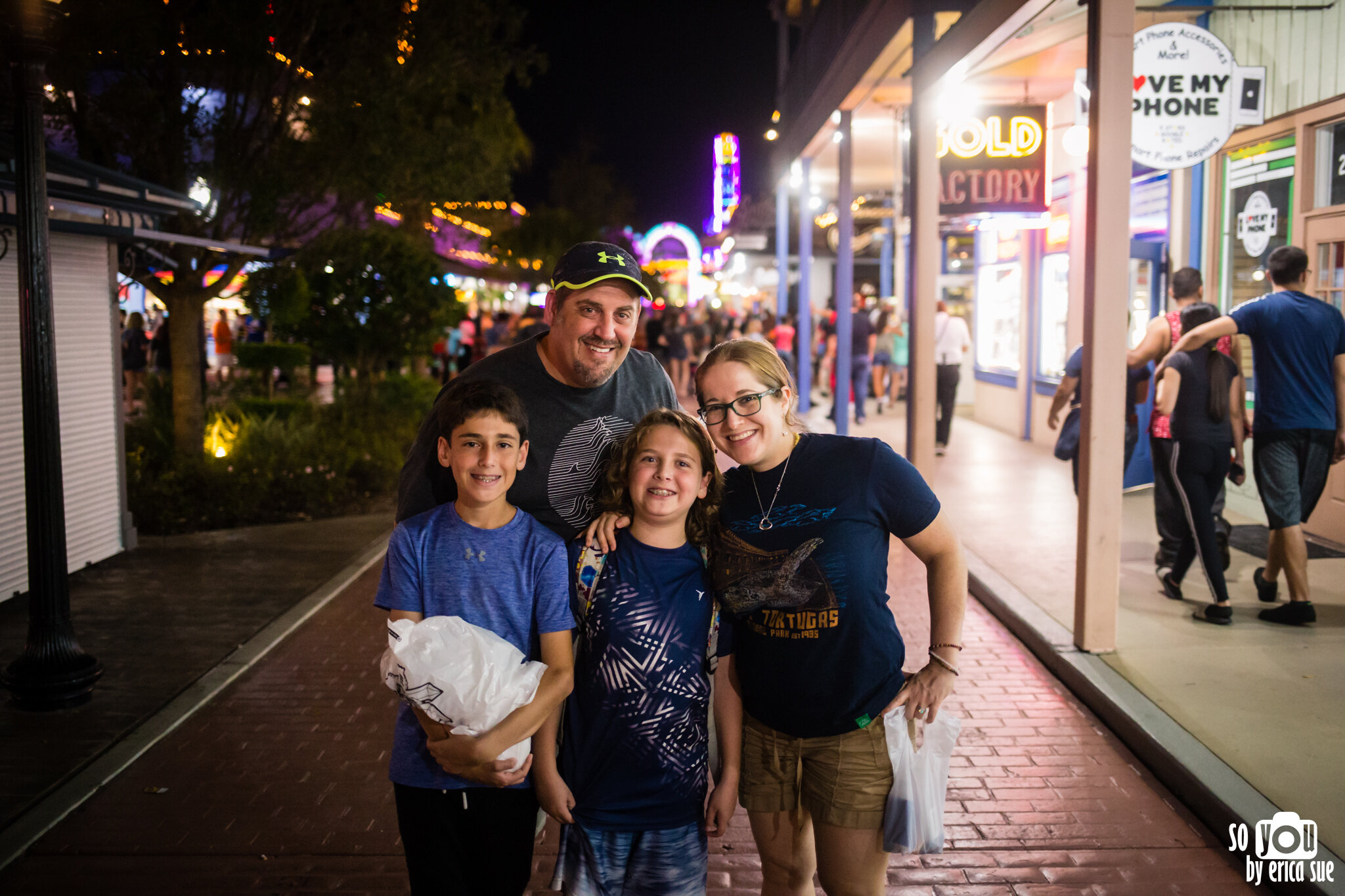 so-you-by-erica-sue-disney-photography-family-mickey-not-so-scary-partin-ranch-corn-maze-old-town-orlando-4216.jpg