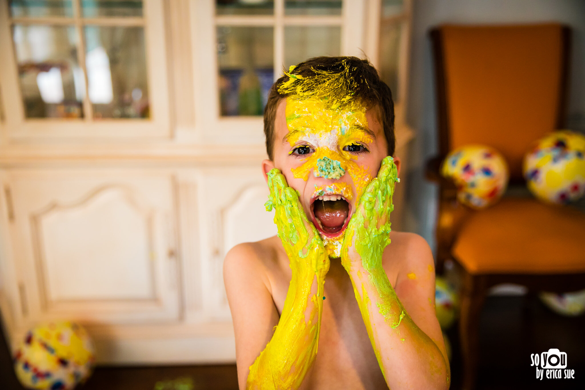 28-so-you-by-erica-sue-first-1st-birthday-cake-smash-in-home-lifestyle-photography-hollywood-fl-0743.JPG