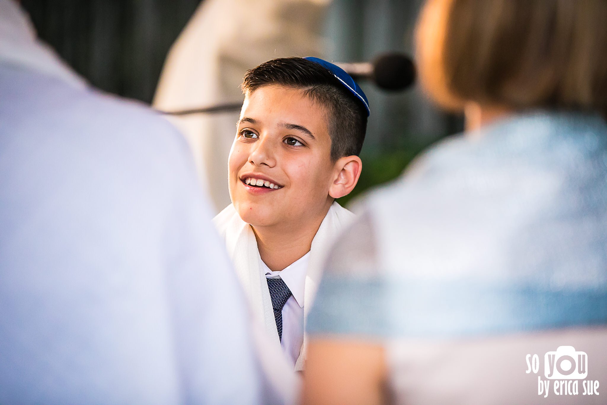 21-davin-bar-mitzvah-temple-judea-palm-beach-fl-photographerLK8A9633.jpg