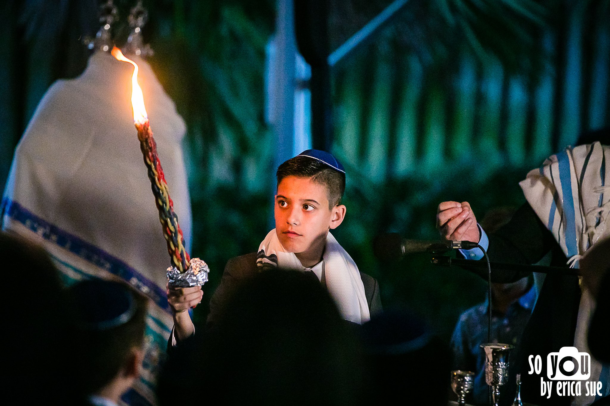 22-davin-bar-mitzvah-temple-judea-palm-beach-fl-photographerLK8A9684.jpg