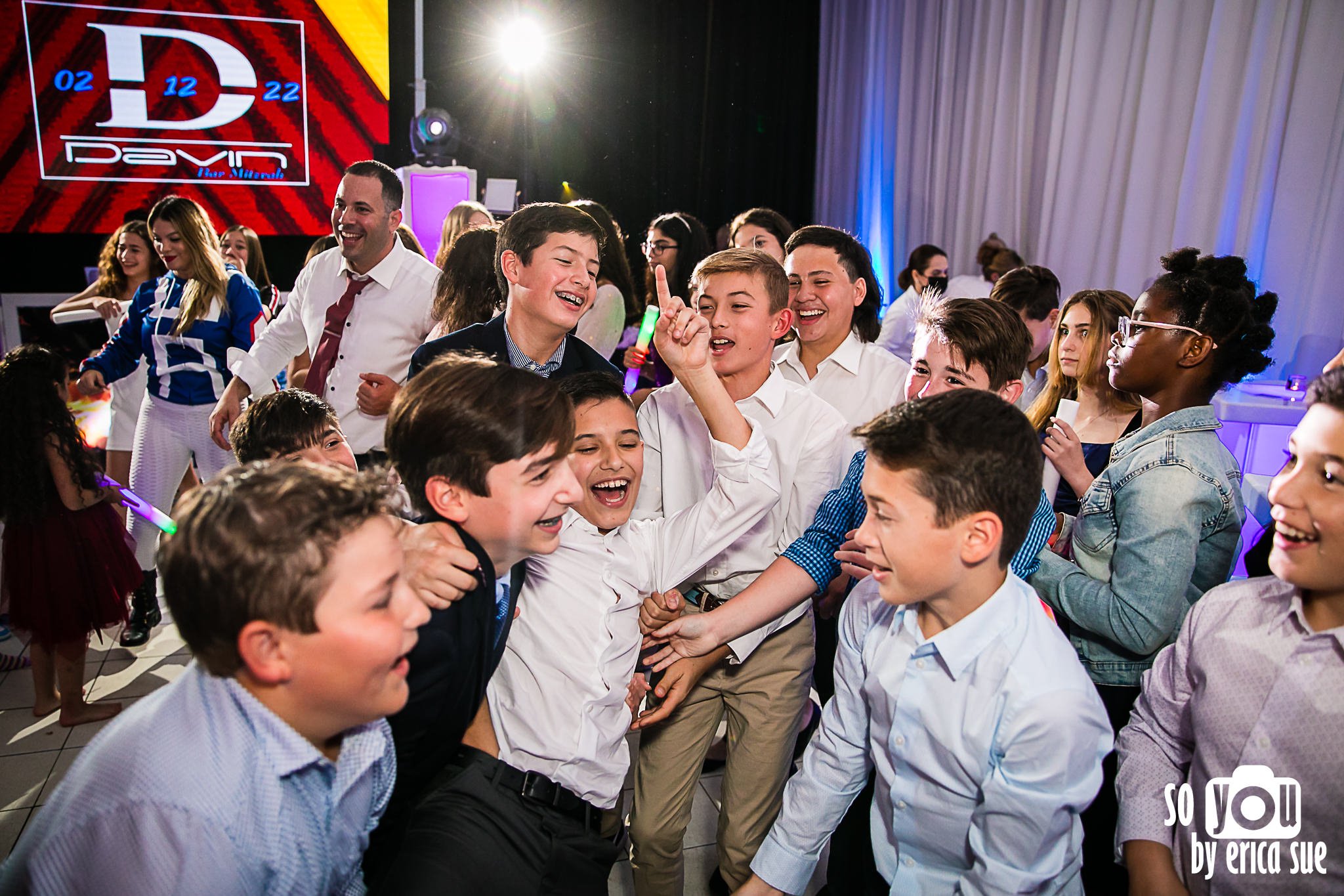 33-davin-bar-mitzvah-temple-judea-palm-beach-fl-photographerLK8A9764.jpg