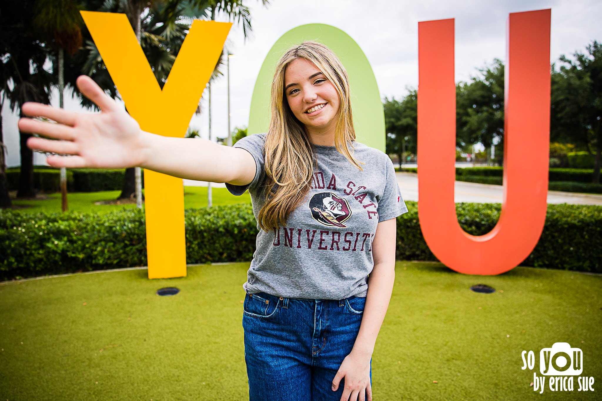 17-evie-senior-session-south-floridal-photographer-so-you-by-erica-sueCD8A8737.jpg