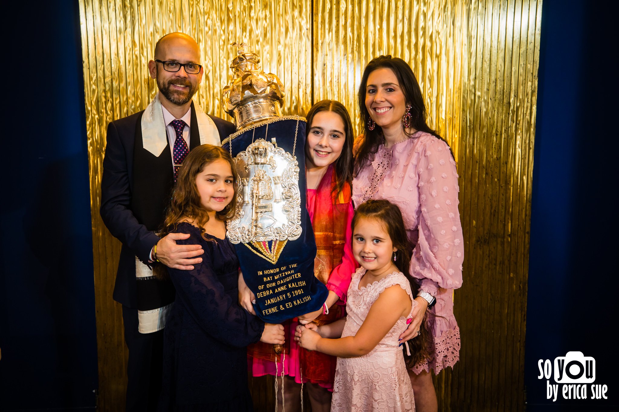 3-ellie-305-club-bat-mitzvah-photographer-so-you-by-erica-sue-ES2_3990.jpg