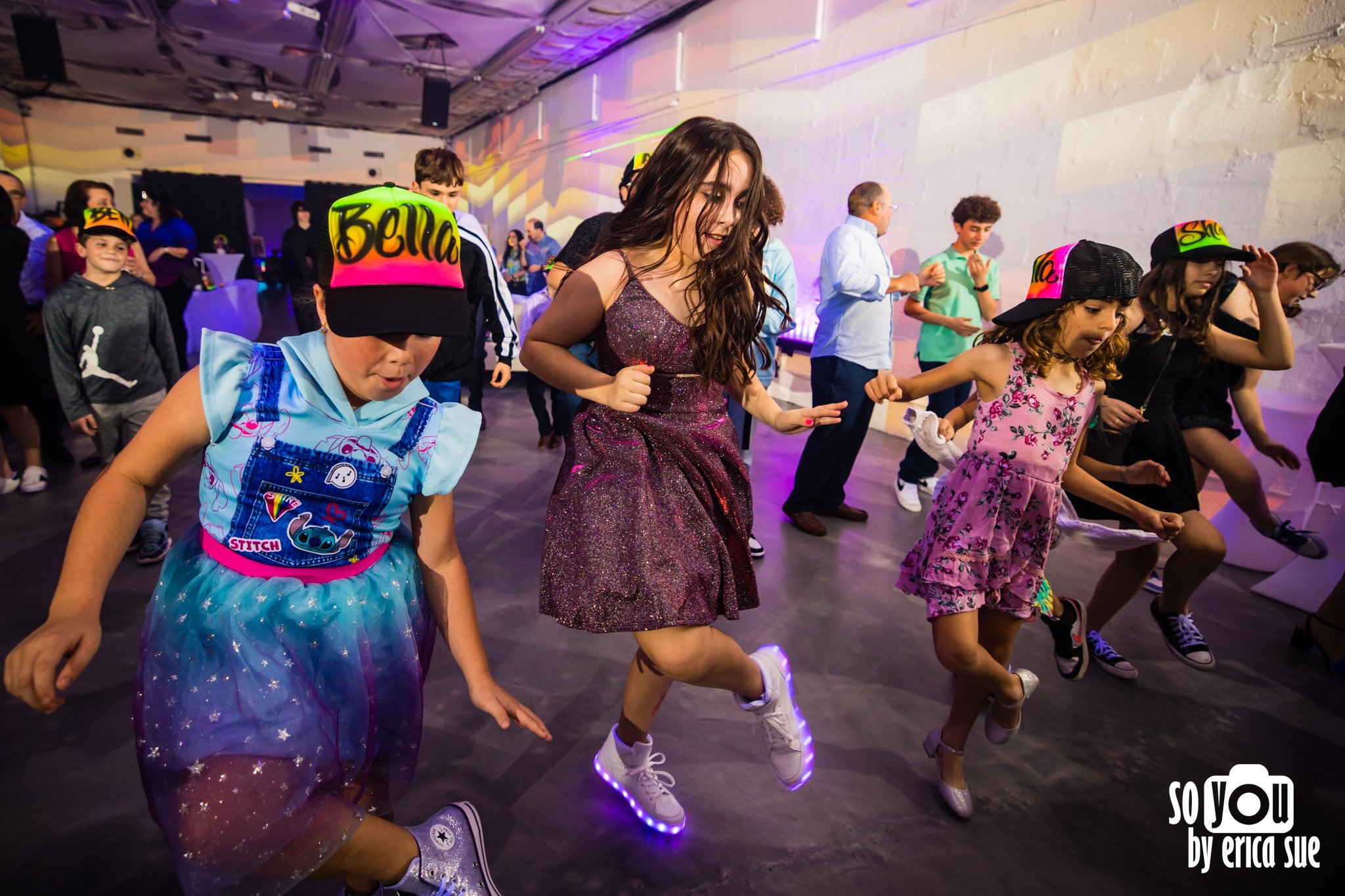 32-ellie-305-club-bat-mitzvah-photographer-so-you-by-erica-sue-ES_30458.jpg