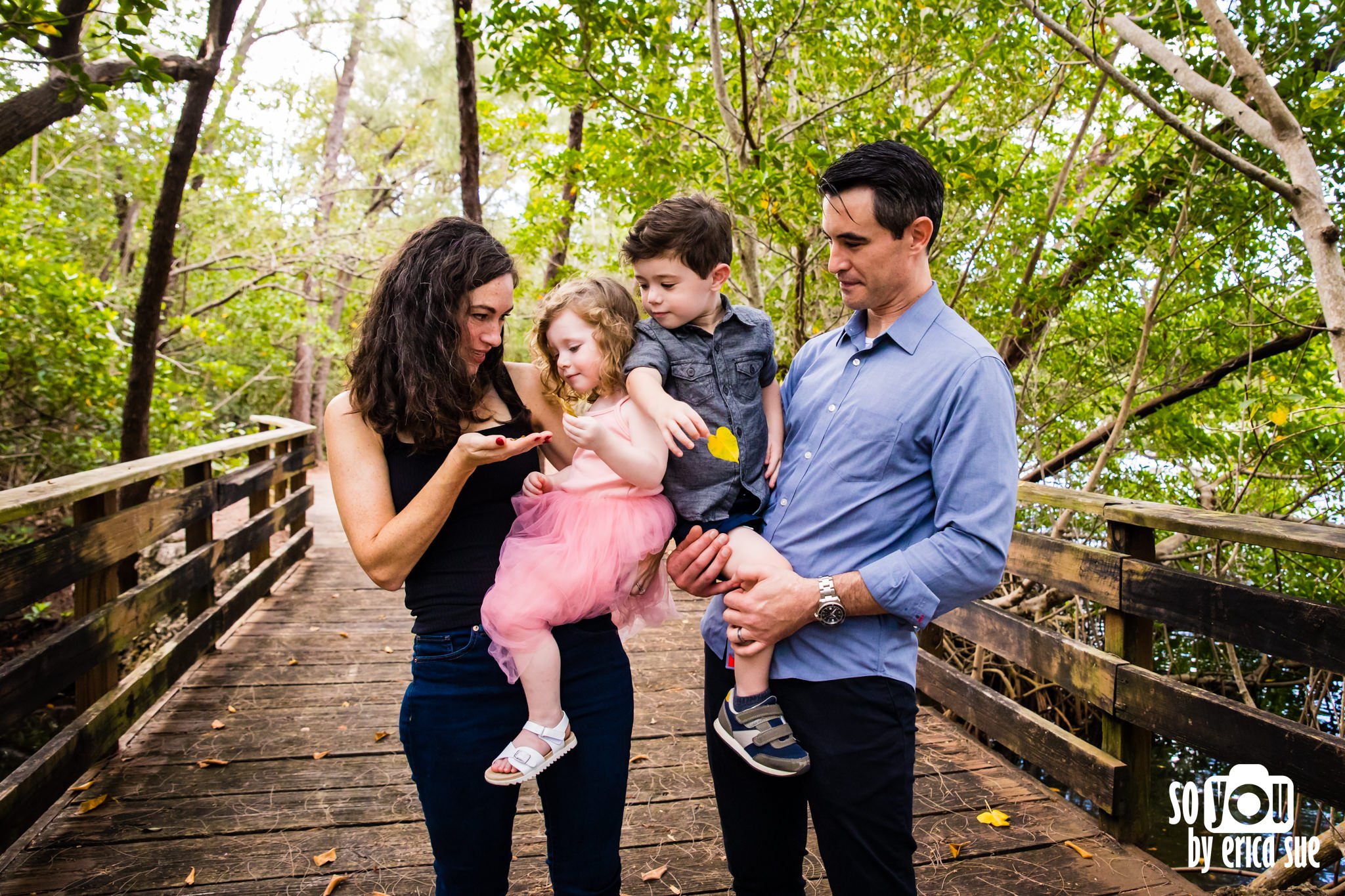 12-lifestyle-family-photographer-miami-ft-lauderdale-fl-greynolds-park-ES1_3538.jpg