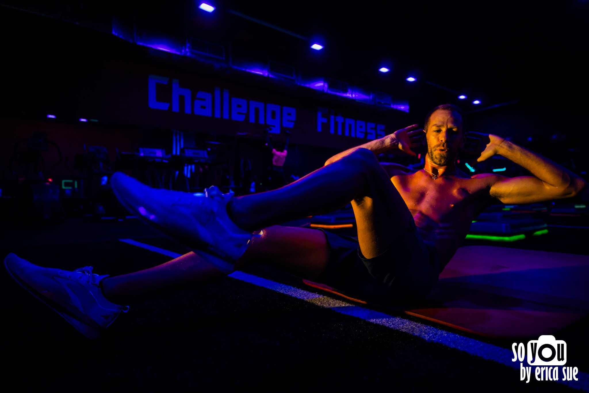 14-challenge-fitness-ft-lauderdale-glow-workout-fri-night-lights-so-you-by-erica-sue-davie-photographer-ES3_6479.jpg