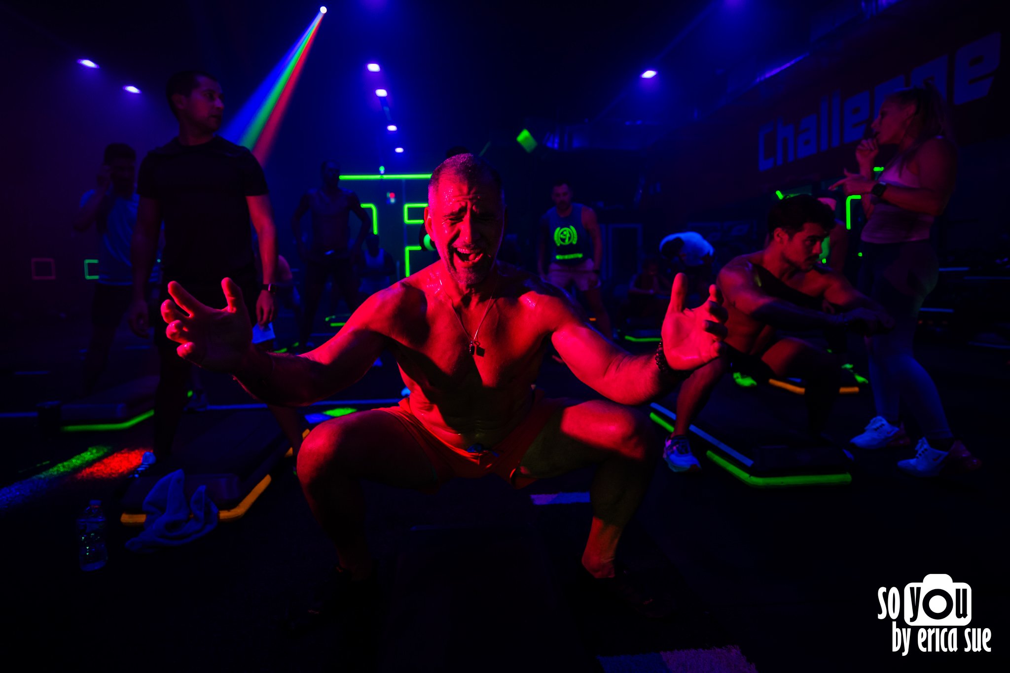 29-challenge-fitness-ft-lauderdale-glow-workout-fri-night-lights-so-you-by-erica-sue-davie-photographer-ES3_7135.jpg