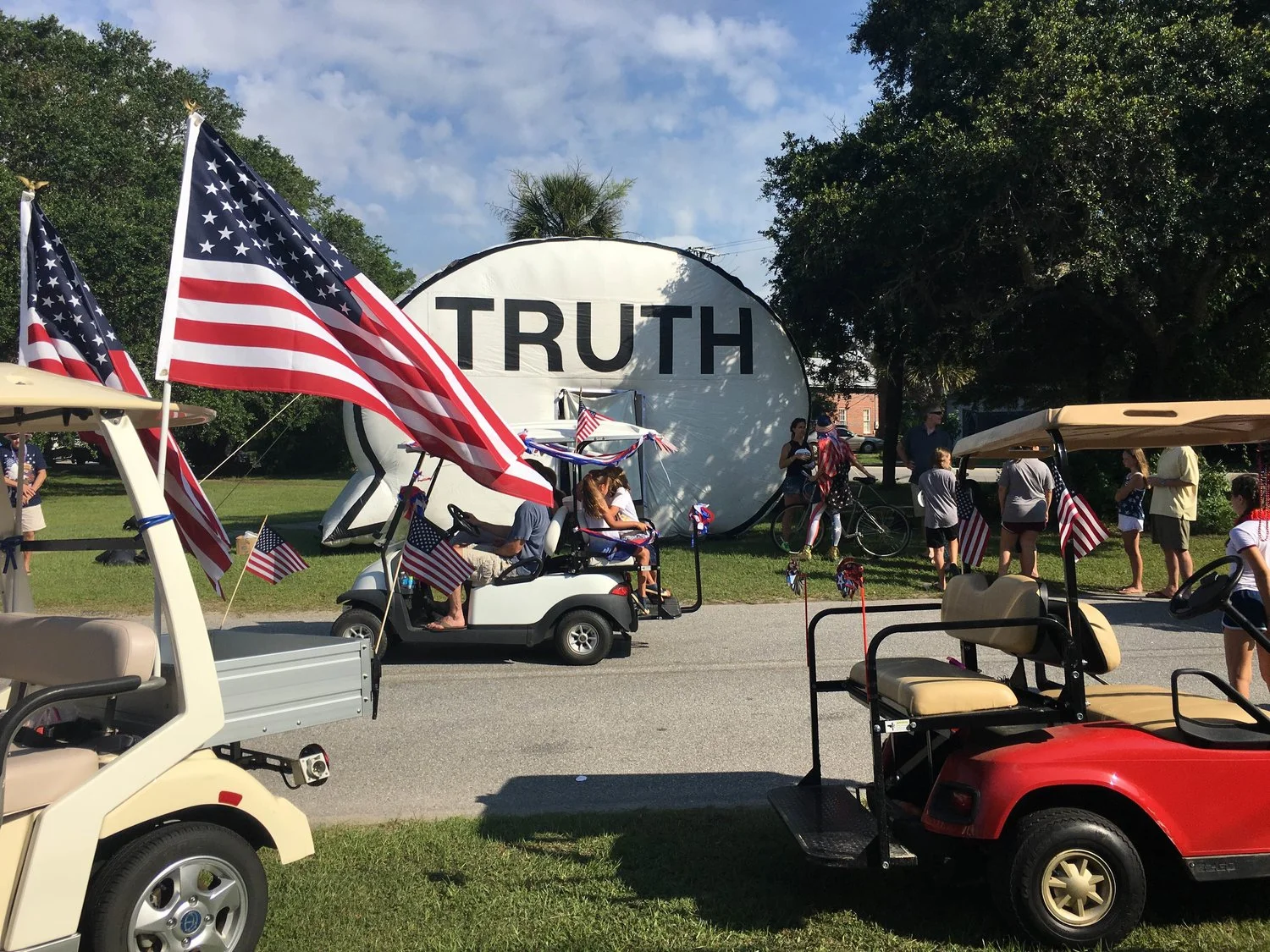 The Cause Collective, In Search of the Truth , 2016. Photo courtesy of the artists.