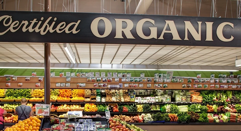 Natural Grocers Kivett 3.jpg