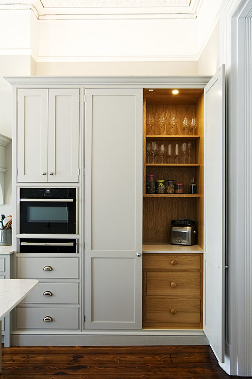 pantry_bespoke_kitchen_cheltenham.jpg