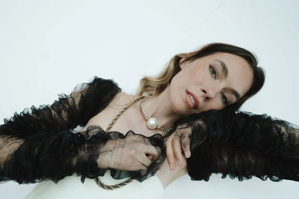 joana lace 2 .jpg
