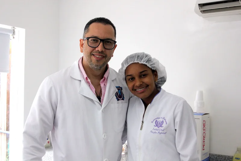 Dr. Julio Gonzales Dental Tourism Colombia Cartagena