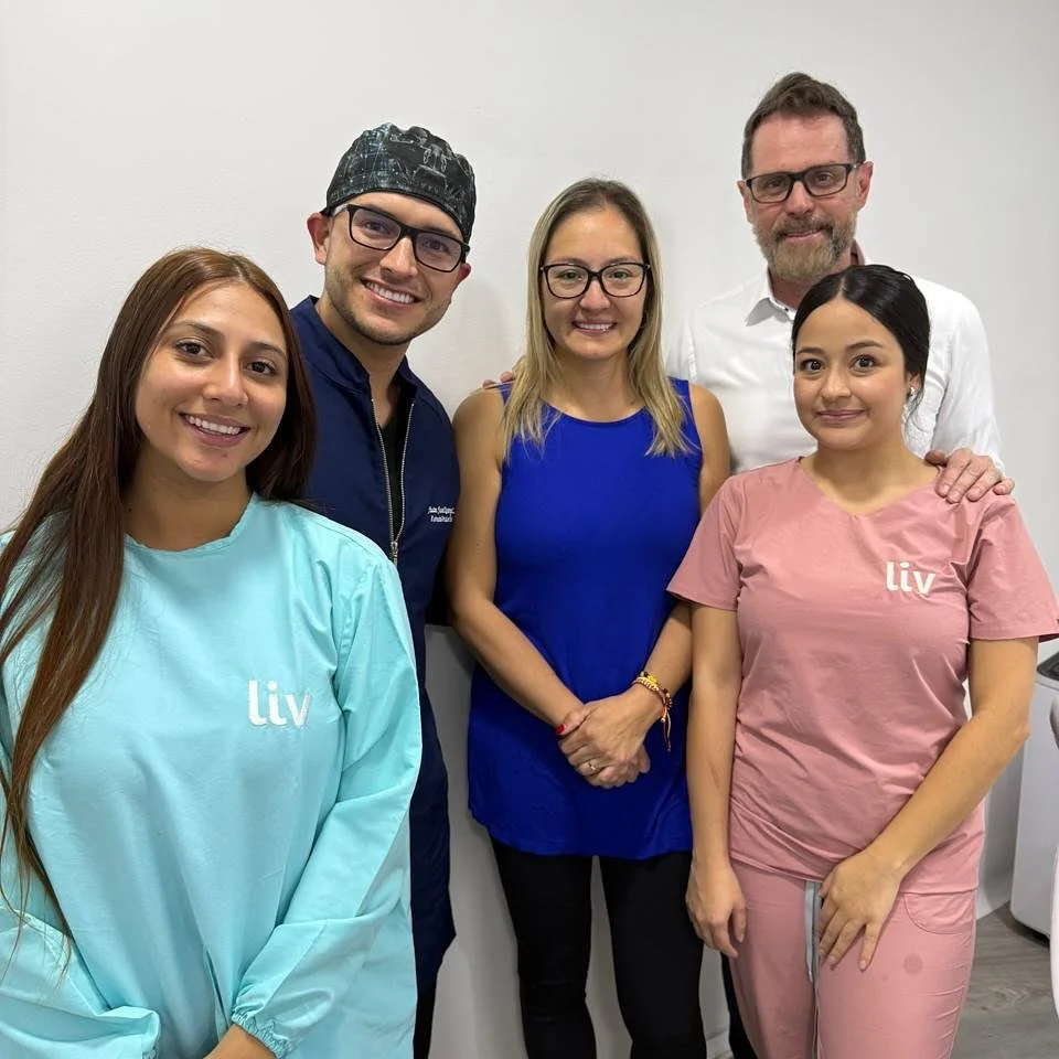 Smiles all around in Medellin! 😄
Dr. Camilo Aguirre and the incredible team are always proud to deliver top-tier care and beautiful results. It’s an honor to help our patients feel confident, cared for, and at home here in Colombia 💙🇨🇴 
F