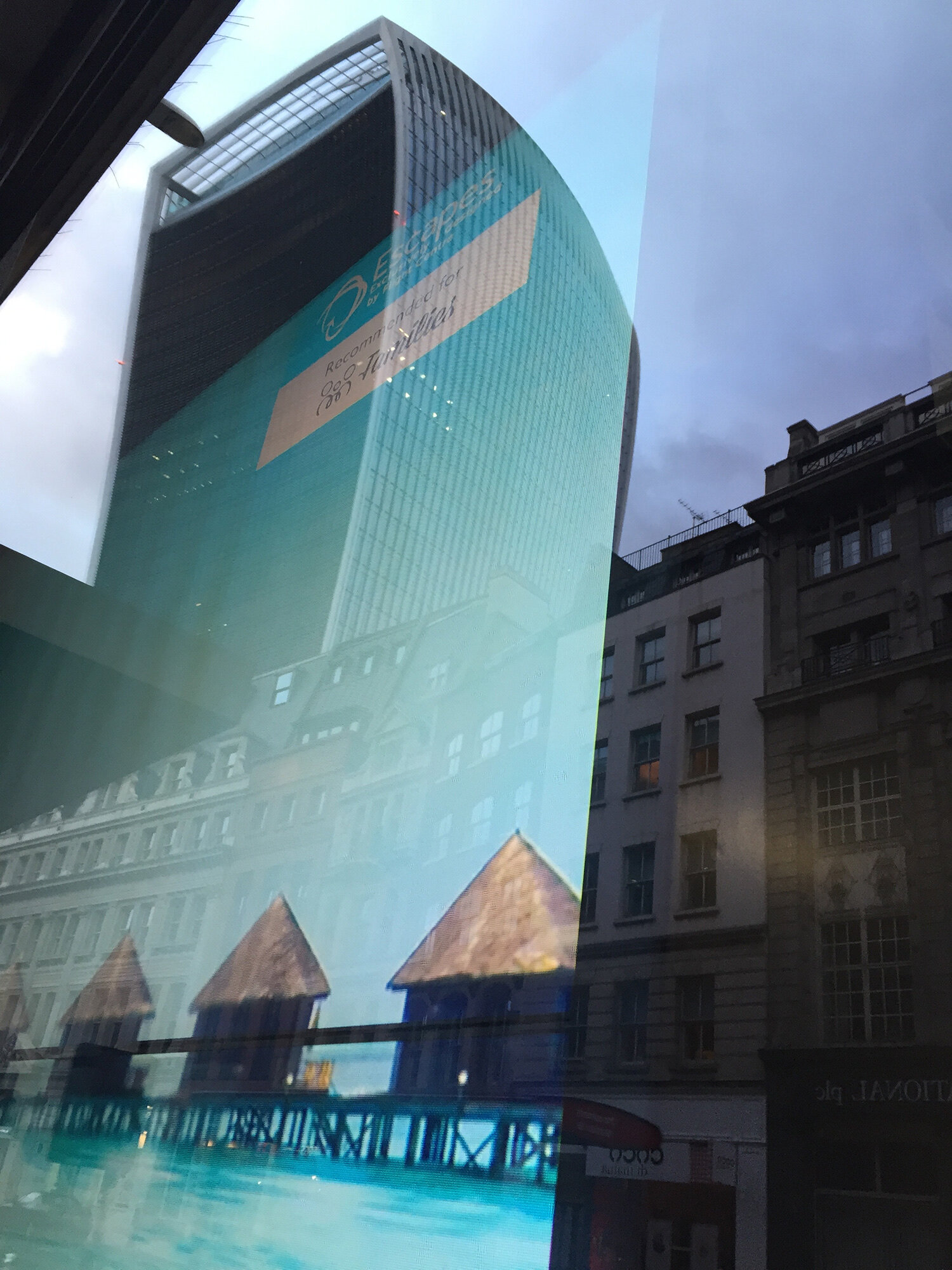 London’s Walkie Talkie by Rafael Vinoly