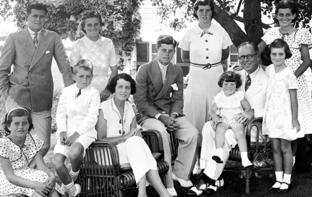 cropped_The_Kennedy_Family.jpg