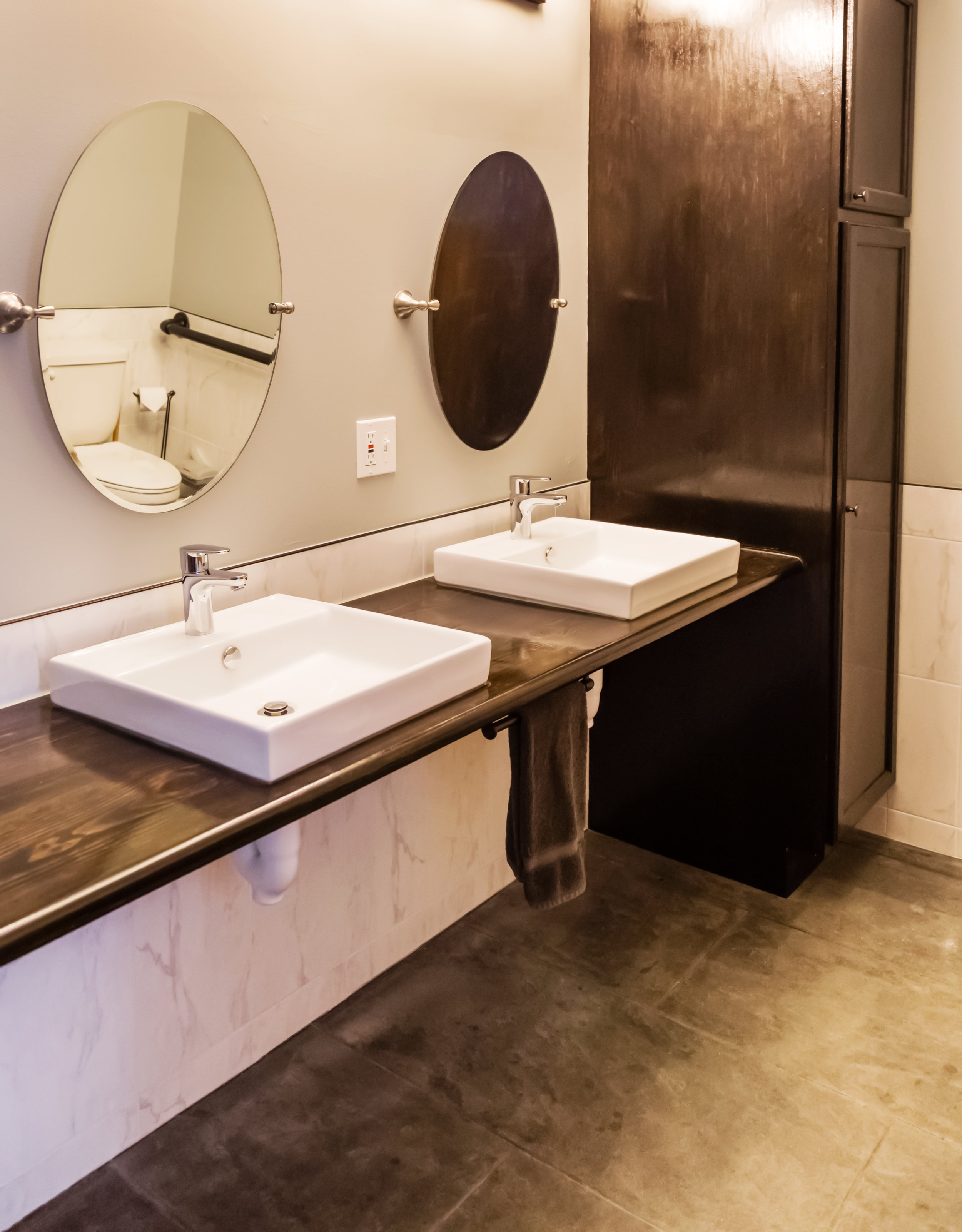 Sinks.jpg