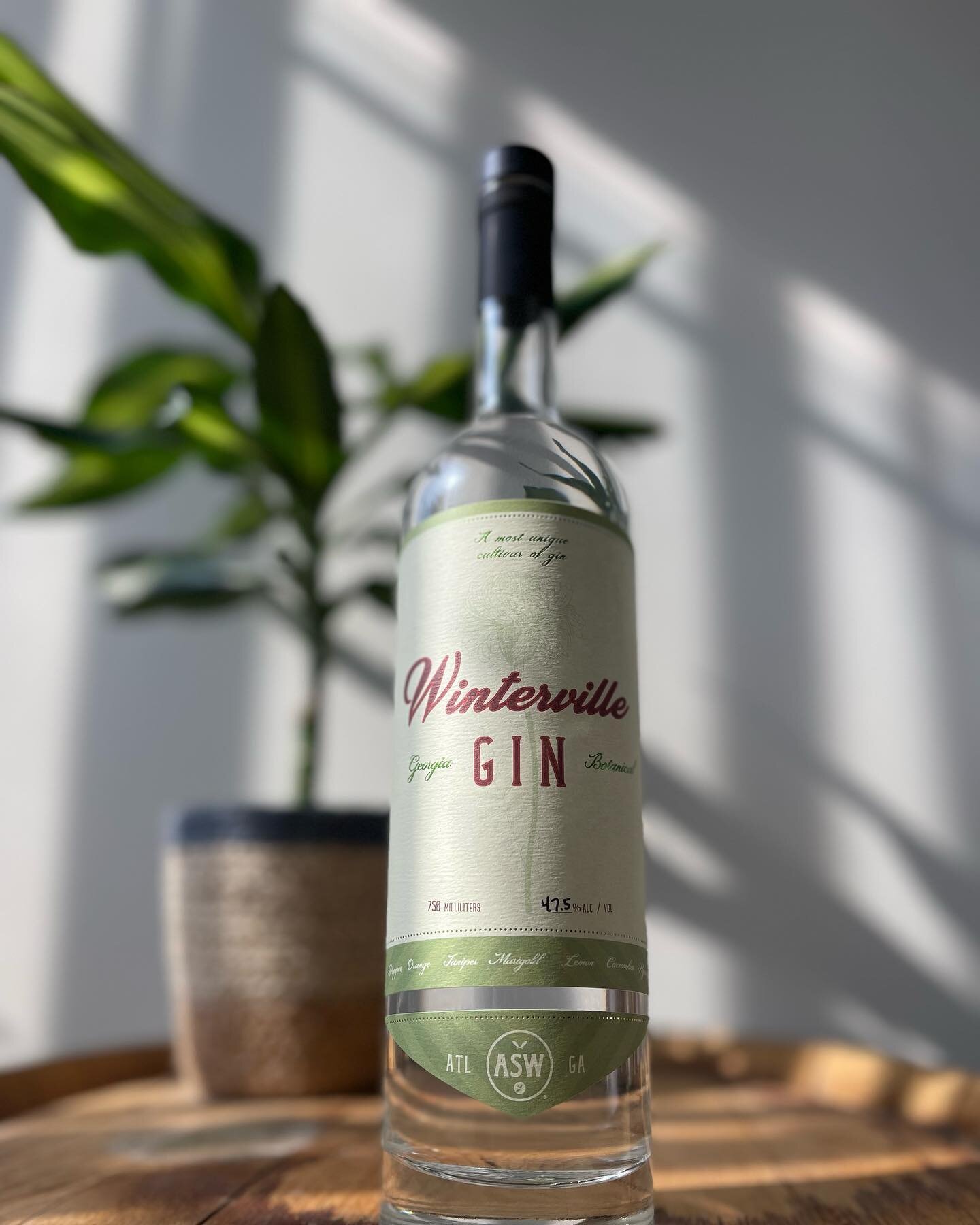 I can&rsquo;t wait to have this gin in a 𝒻𝒾𝓁𝓉𝒽𝓎 martini 😋

It&rsquo;s giving light juniper, with a ton of citrus and floral notes. Including Marigolds in the botanicals was a great addition&hellip; cheers to you, @aswdistillery 👌🏾