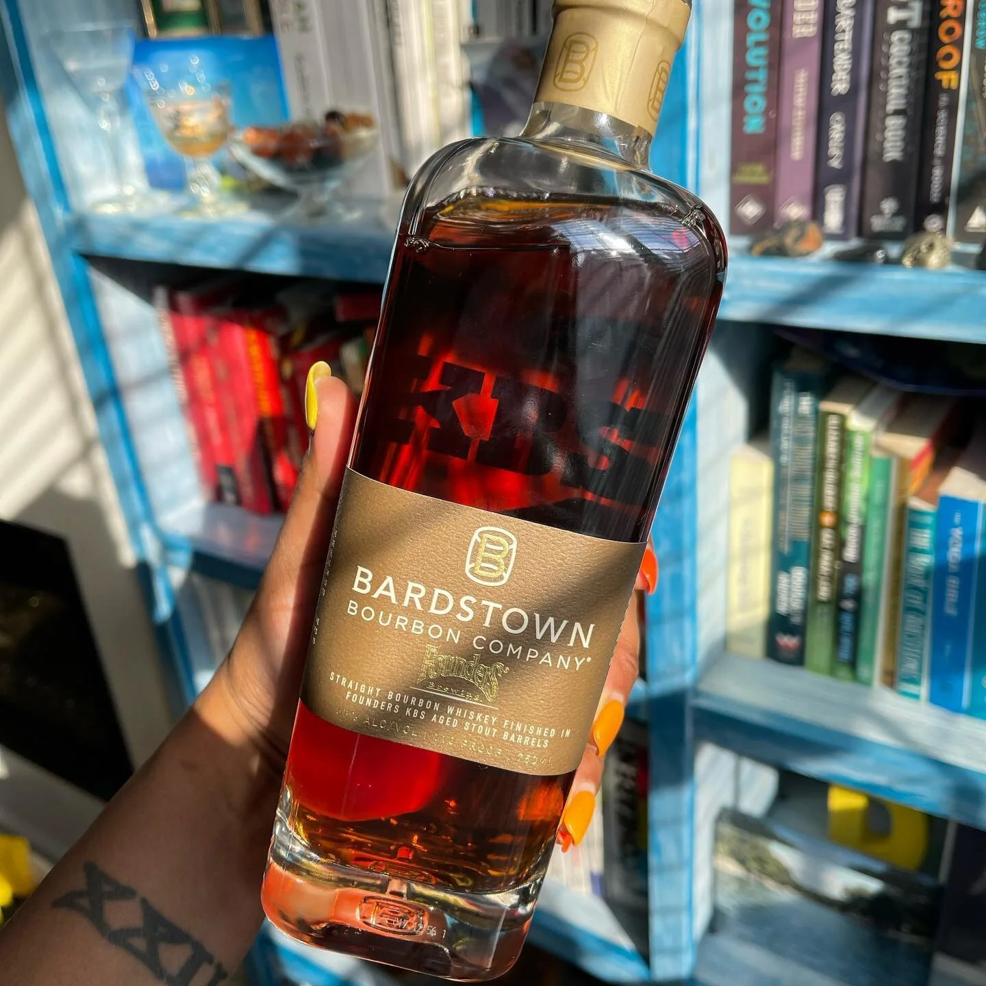 First dram I&rsquo;ve poured in over a week&hellip; couldn&rsquo;t wait to try this @bardstownbourbonco&rsquo;s KBS collab 🤤
I tend to enjoy Stout cask finishes, &amp; each expression I&rsquo;ve tried has been vastly different from the previous.

Th