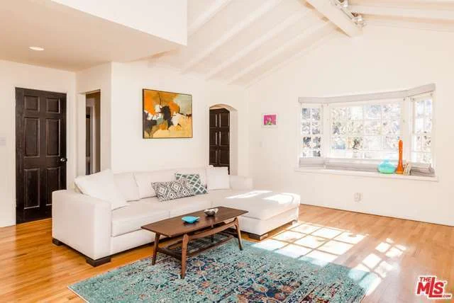 2184 Laurel Canyon Blvd..jpg