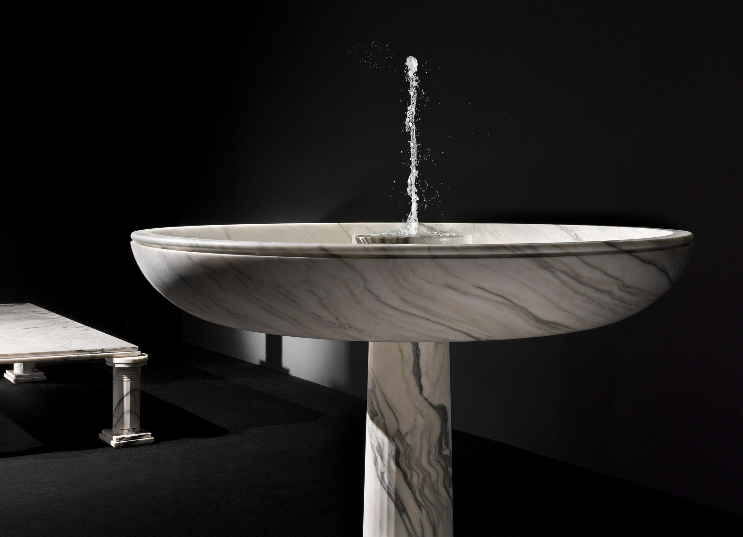 Karl-Lagerfeld-Carpenters-Workshop_dezeen_2364_col_9.jpg