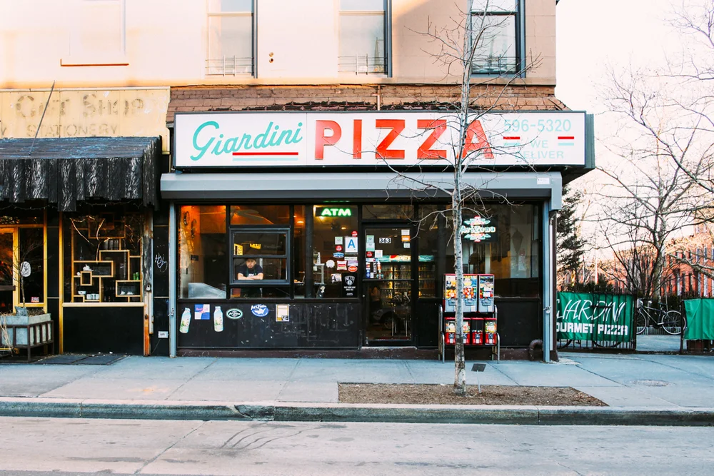 Exterior of Giardini Pizza