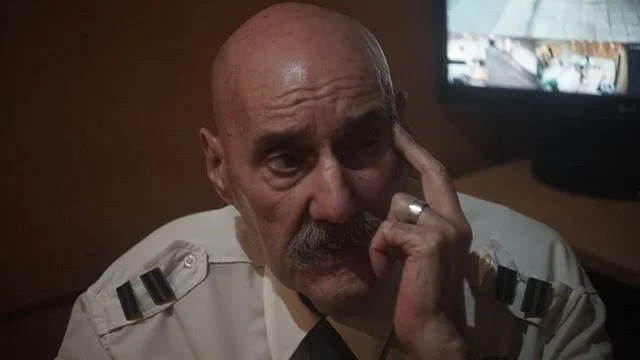 Daniel y sus relatos.
#proyecto #Porteros.
(En respuesta a las pantallas de "vigiladores online"). &bull;
&bull;
&bull;
&bull;
&bull;
&bull;
&bull;

#argentina #documentary #malvinas #photographer #pictures #culture #veterano #shooting #vigilante #picoftheday #portero #soldado #all_shots #exposure #focus #capture #documentaryphotography #dailylife #photogram #фото #portrait #documental #documental #seguridad #elgranpez #documental