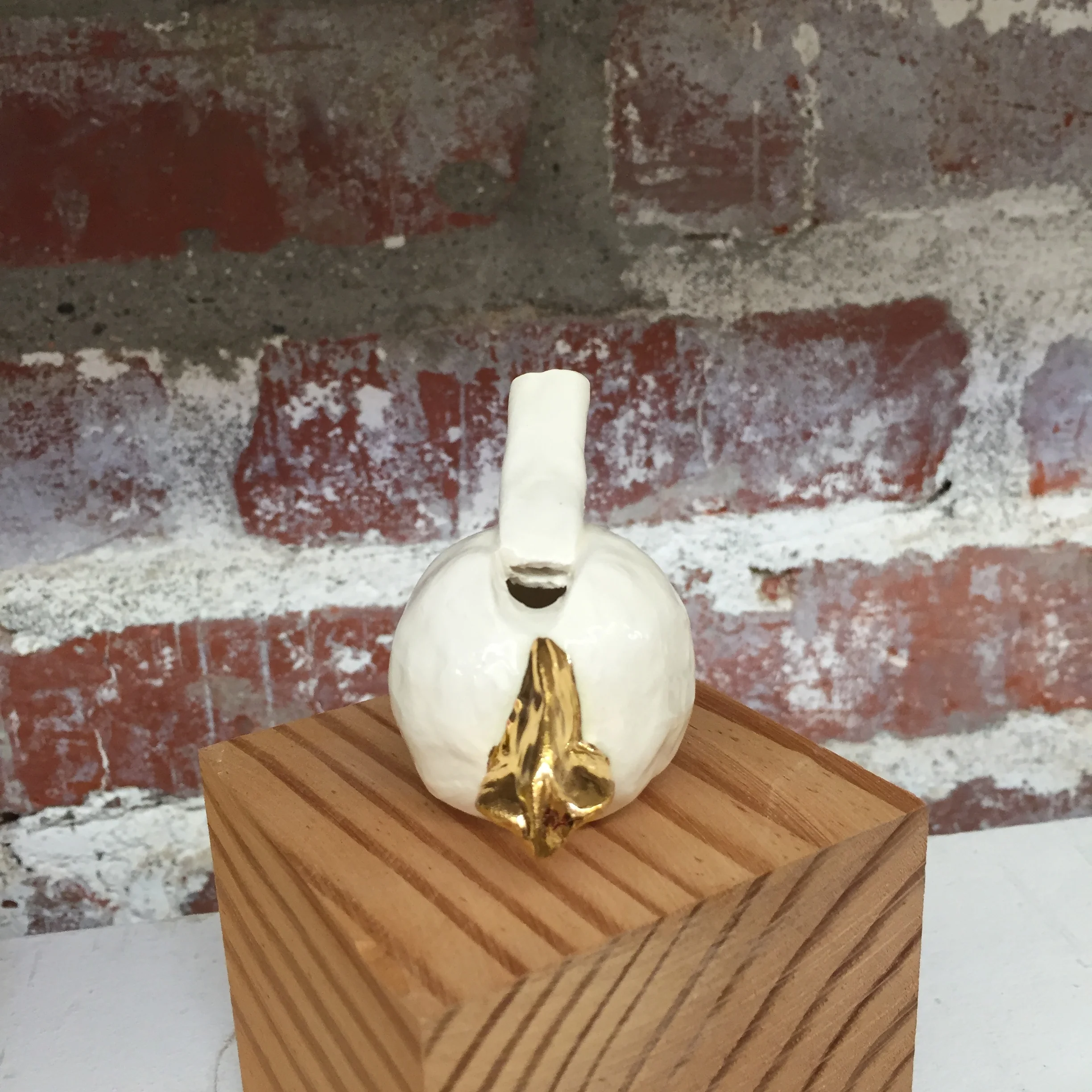 little man big nose whistle