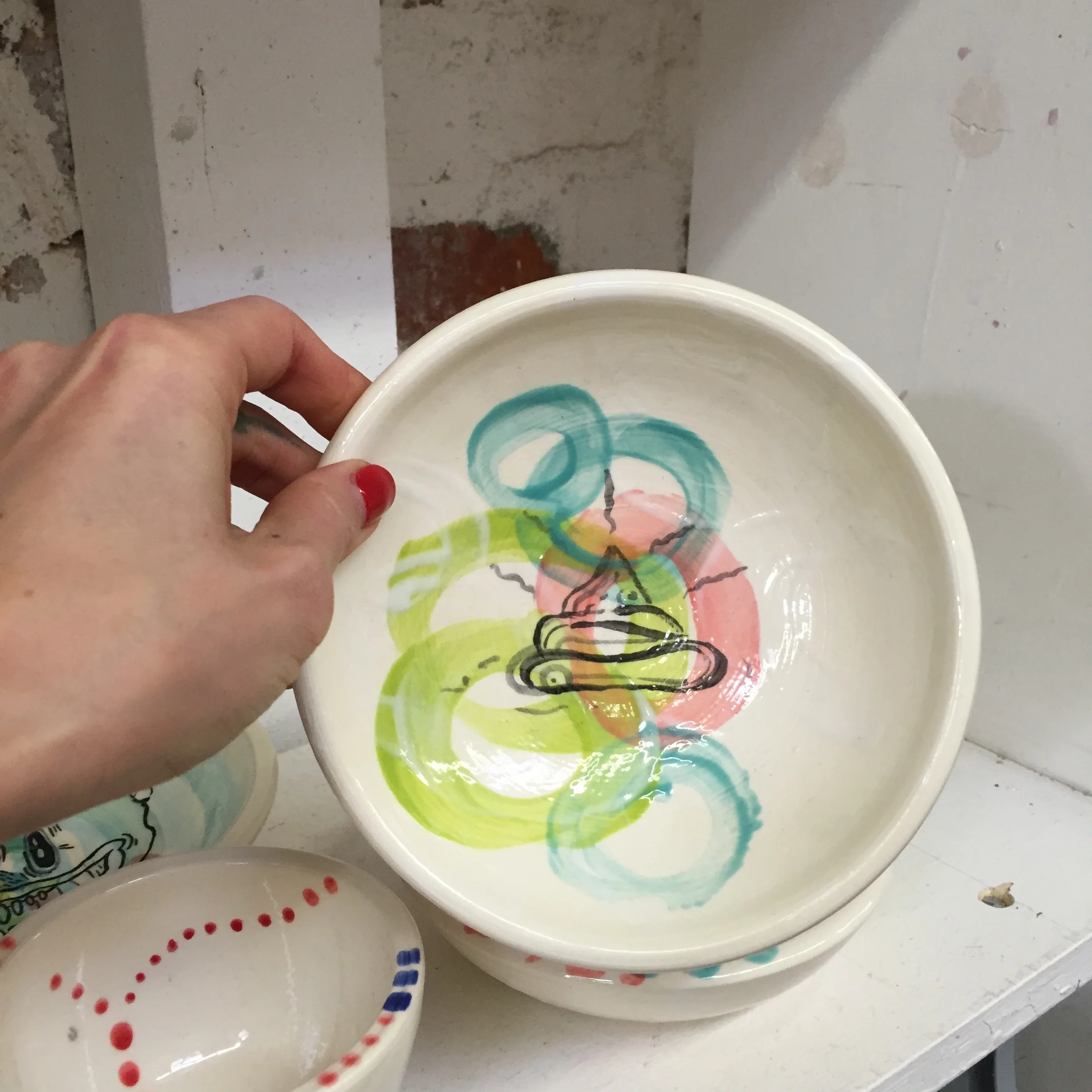 simple shit bowl