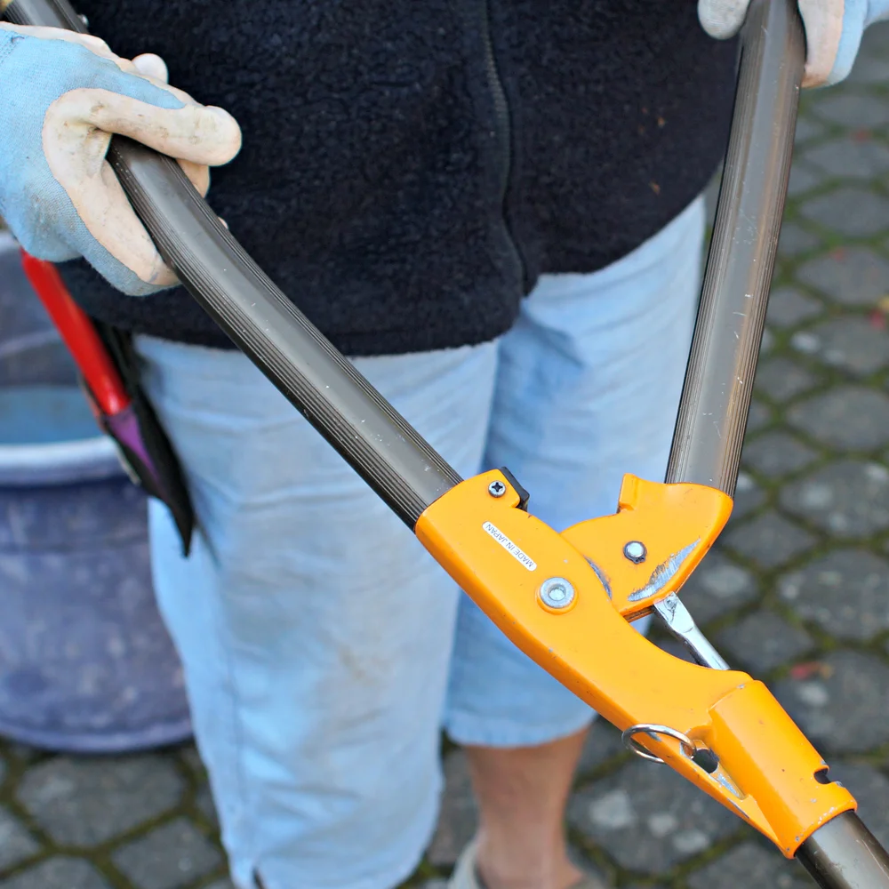 Safety Tips for Using Loppers: Essential Guide for Safe Pruning